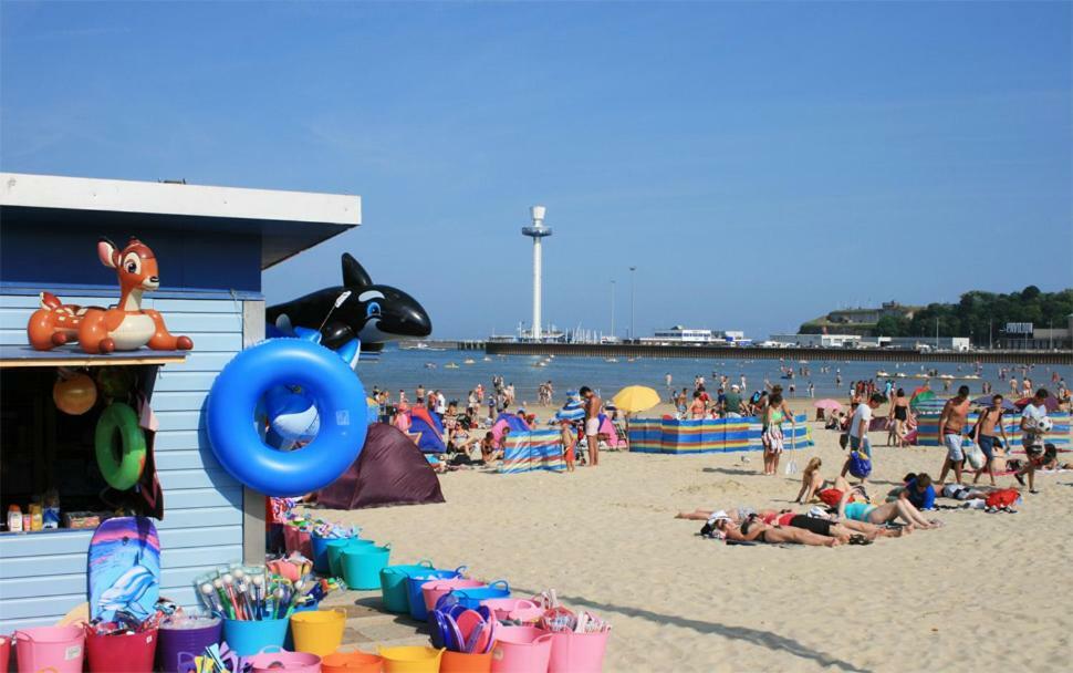 Timrick Lodge Weymouth Bagian luar foto